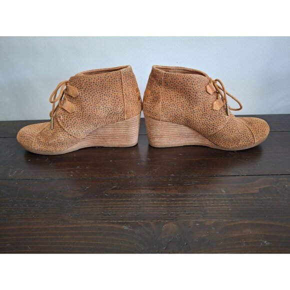 Toms Women’s Suede Kala Leopard Print Bootie/Pre-owned, Sz. 8 EUC - Picture 2 of 9